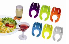 Plate clips